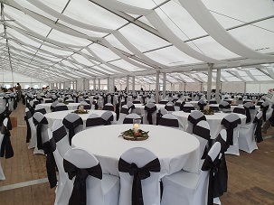 Tisch rund mit Hussen Image